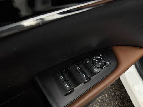 Certified 2023 Lincoln Nautilus Reserve image 15