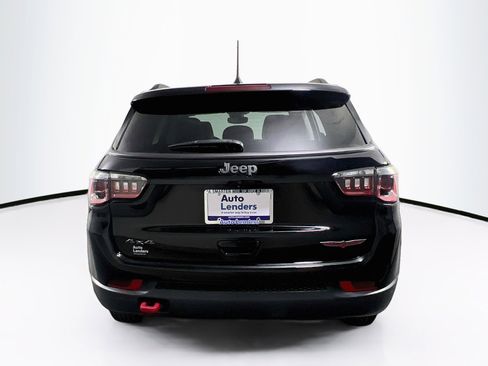 Used 2022 Jeep Compass Trailhawk w/ Trailhawk Convenience Group AWD/4WD image 6