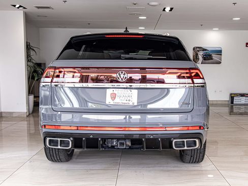 Used 2024 Volkswagen Atlas Cross Sport SEL R-Line AWD/4WD image 13