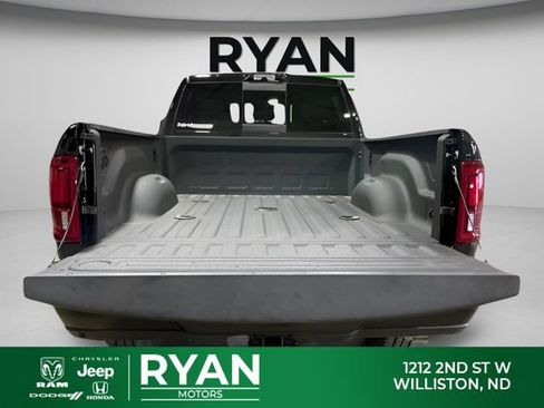 New 2026 RAM 2500 Laramie AWD/4WD image 12