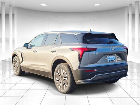 Used 2025 Chevrolet Blazer EV LT image 3