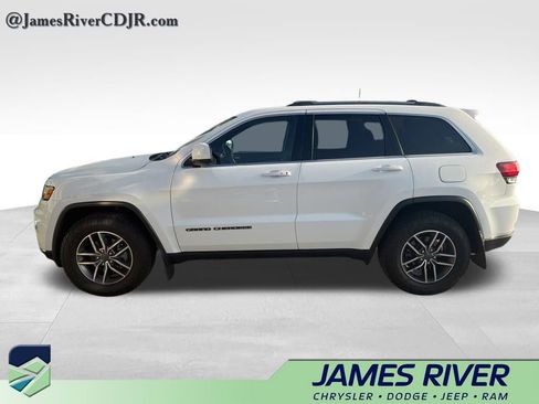 Used 2020 Jeep Grand Cherokee Laredo w/ 18" Wheel & 8.4" Radio Group image 9