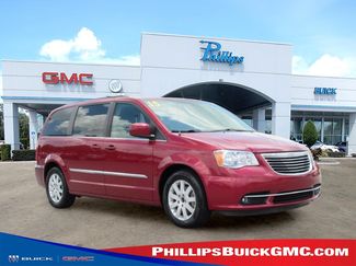 Used 2015 Chrysler Town & Country Touring FWD video 1