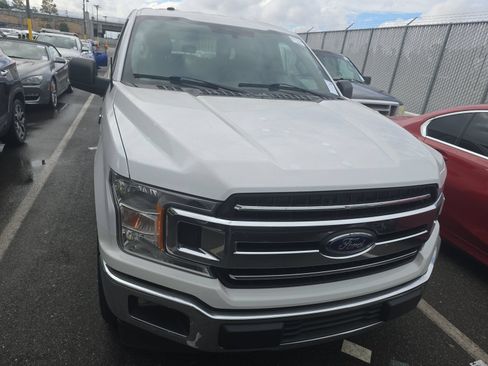 Used 2018 Ford F150 XLT RWD image 2
