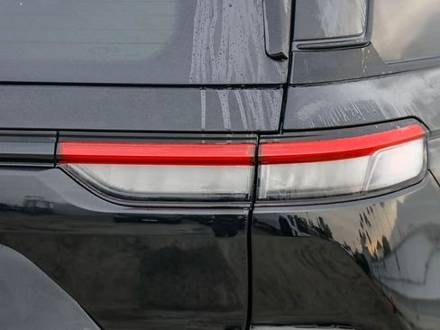 New 2025 Jeep Grand Cherokee Limited w/ Black Appearance Package image 10