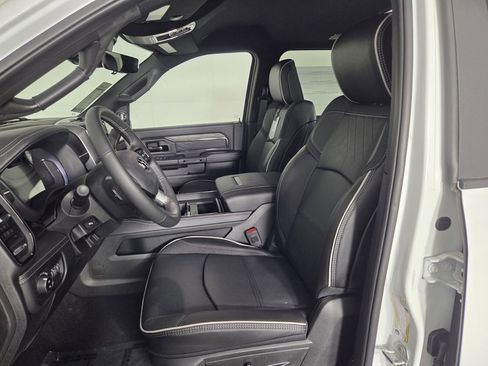 New 2026 RAM 2500 Limited AWD/4WD image 10