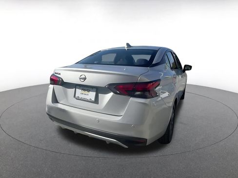 Used 2025 Nissan Versa SV image 14