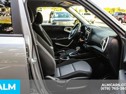 Used 2025 Kia Soul LX w/ LX Technology Package FWD image 20