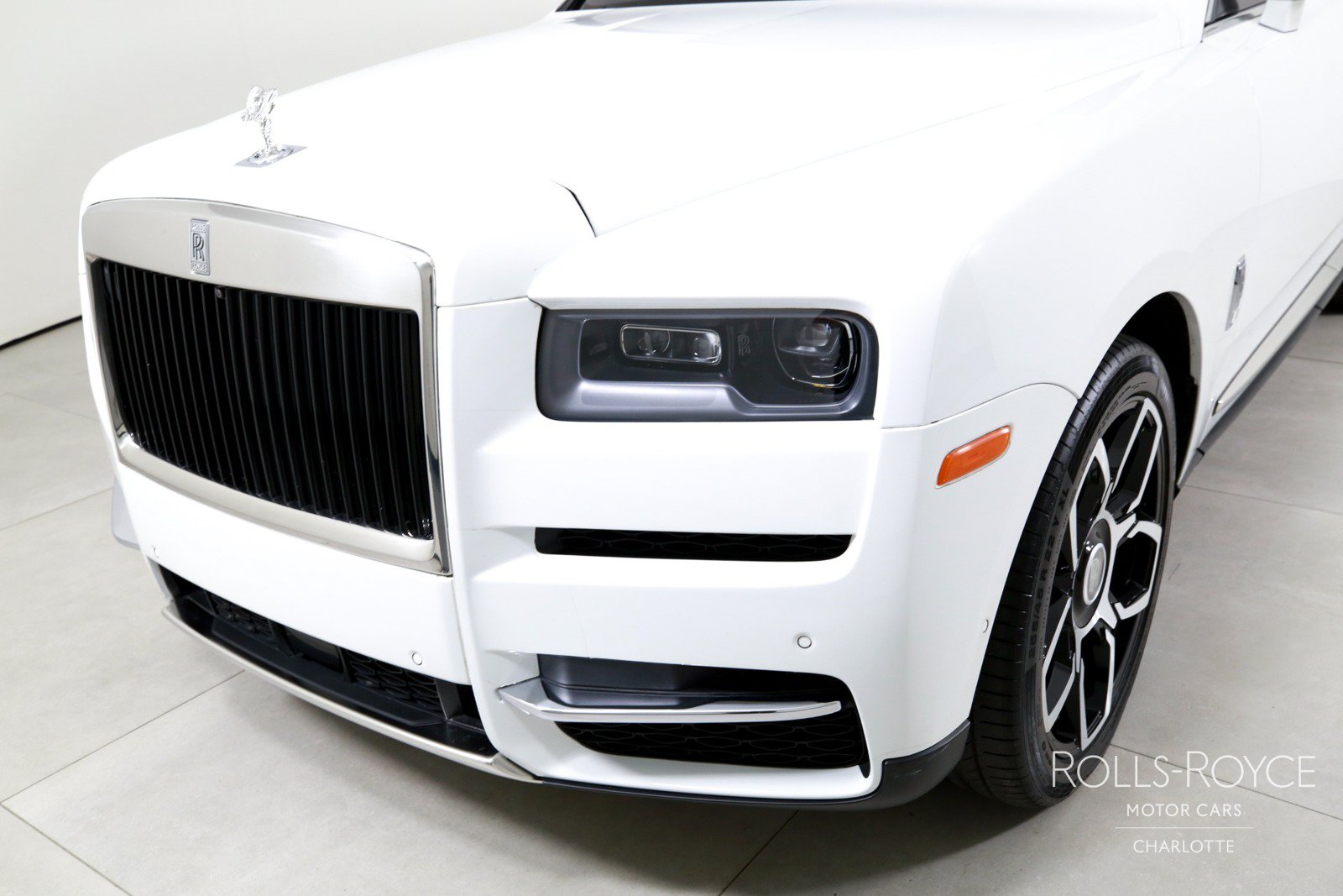 Used 2020 Rolls-Royce Cullinan AWD/4WD image 41
