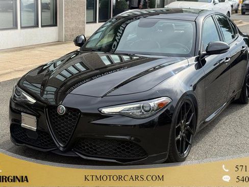 Used 2019 Alfa Romeo Giulia AWD w/ Quick Order Package 22J Sport image 1