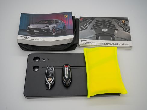 Used 2024 Lamborghini Urus S AWD/4WD image 26