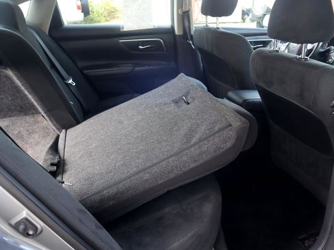 Used 2015 Nissan Altima 2.5 SV image 45