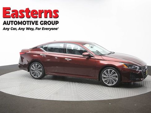 Used 2023 Nissan Altima 2.5 SL FWD image 48
