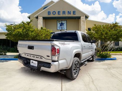 Used 2023 Toyota Tacoma TRD Sport w/ Technology Package RWD image 5