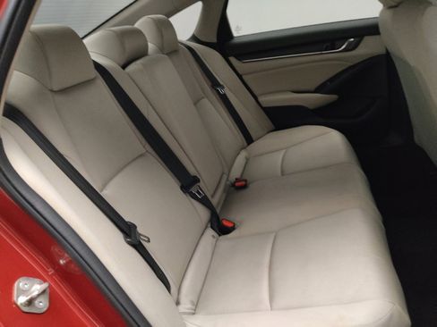 Used 2019 Honda Accord LX image 19