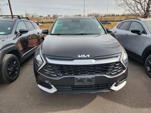Used 2023 Kia Sportage EX image 2