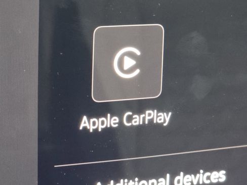 Used 2025 Volkswagen Tiguan S image 9