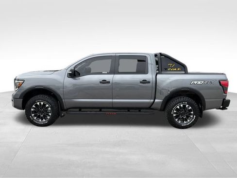Used 2020 Nissan Titan PRO-4X w/ Pro-4x Convenience Package AWD/4WD image 4