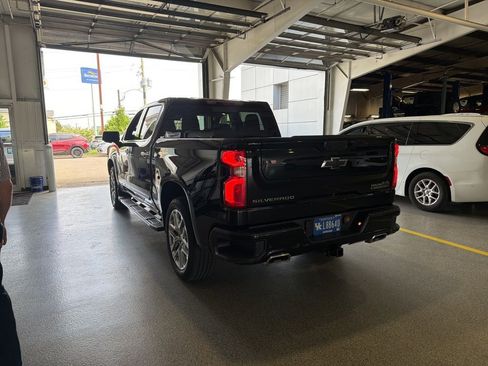 Used 2024 Chevrolet Silverado 1500 High Country w/ Technology Package AWD/4WD image 4