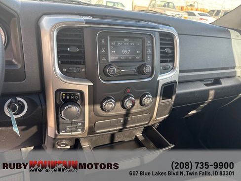 Used 2019 RAM 1500 Classic SLT image 29