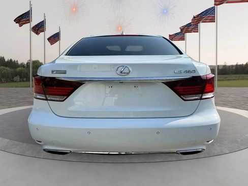 Used 2014 Lexus LS 460 w/ F Sport Package RWD image 5