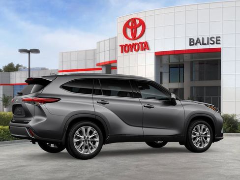 New 2026 Toyota Highlander Limited image 11