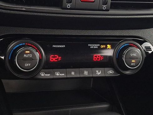 Certified 2023 Kia Forte GT-Line FWD image 21