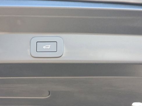 New 2026 Land Rover Range Rover Sport Dynamic SE AWD/4WD image 13