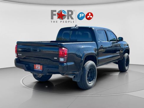 Used 2021 Toyota Tacoma SR5 w/ Technology Package image 5