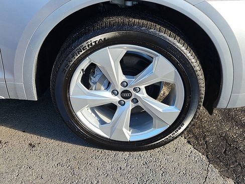 Used 2025 Audi Q5 2.0T Premium Plus image 10