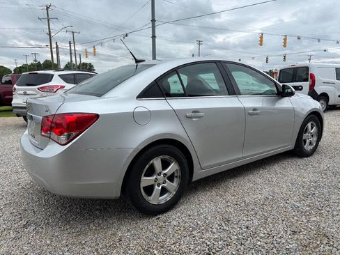 Used 2014 Chevrolet Cruze LT FWD image 4