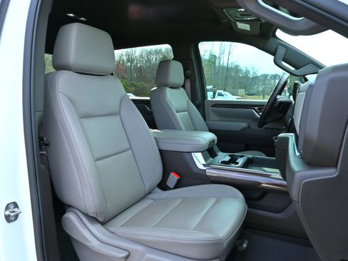 Used 2024 Chevrolet Silverado 2500 LT w/ All Star Edition image 10