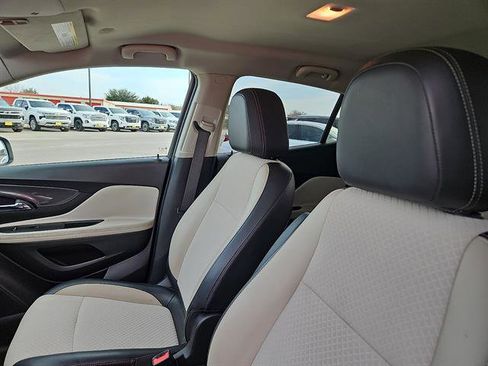 Used 2019 Buick Encore Preferred image 11