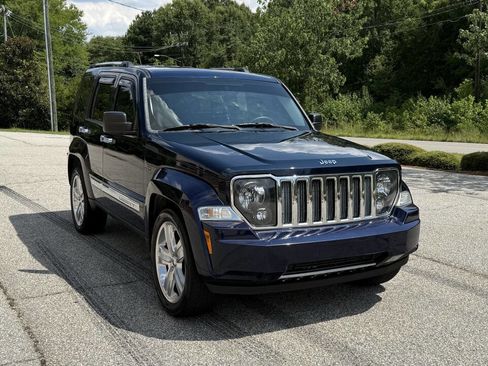 Used 2012 Jeep Liberty Limited Jet image 1