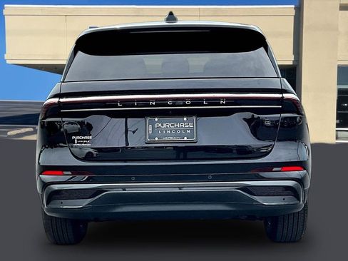 New 2026 Lincoln Nautilus Premier w/ Jet Appearance Package AWD/4WD image 4