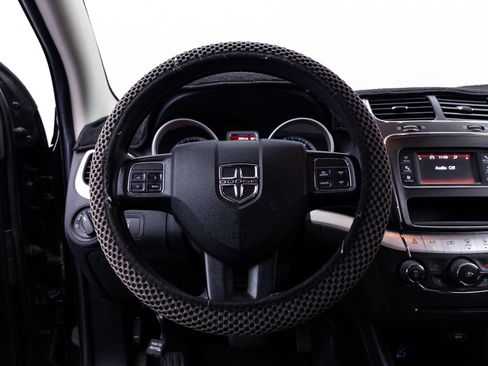 Used 2017 Dodge Journey SE FWD image 19