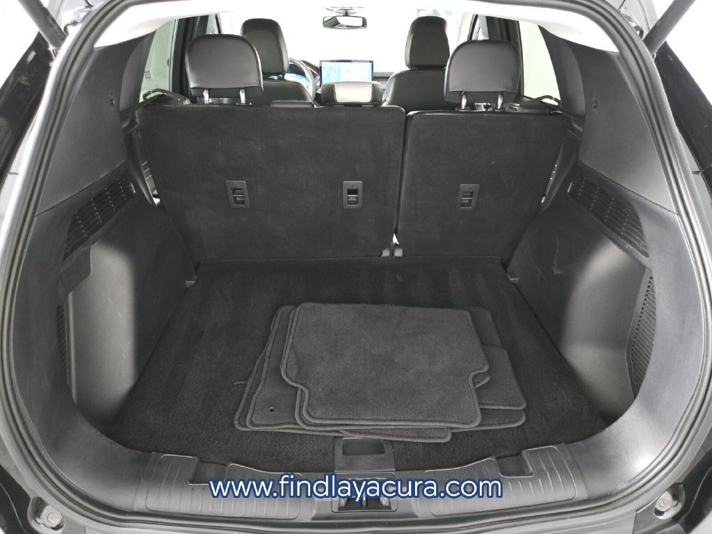 Used 2025 Ford Escape Platinum AWD/4WD image 18