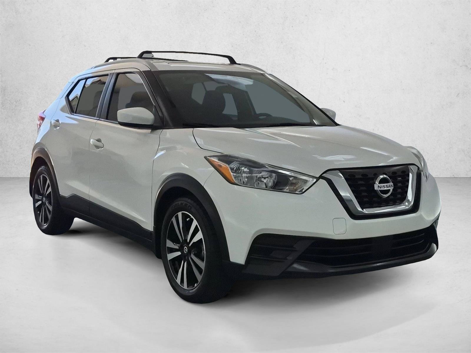 Used 2020 Nissan Kicks SV w/ Exterior Package FWD image 3