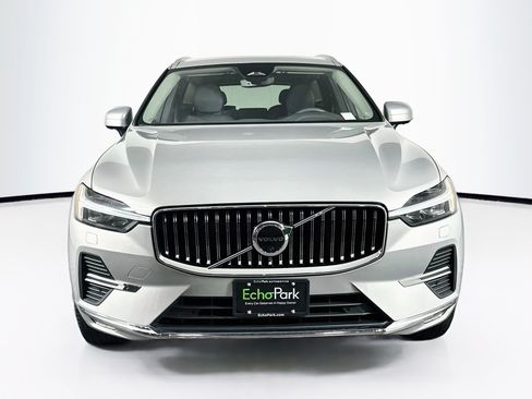 Used 2023 Volvo XC60 B5 Plus w/ Climate Package AWD/4WD image 2