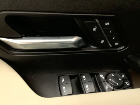 New 2026 GMC Hummer EV SUV image 19