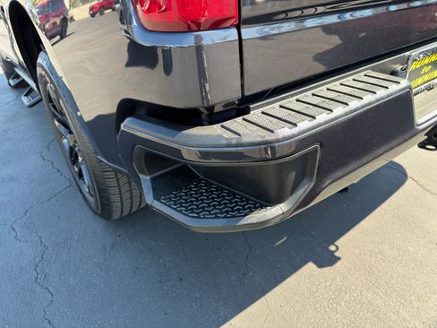 Used 2022 Chevrolet Silverado 1500 Custom image 21