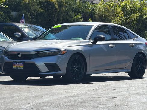 Used 2024 Honda Civic Sport image 8
