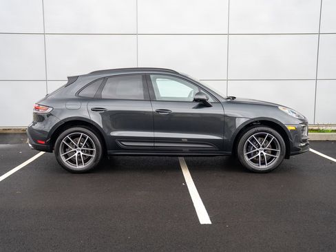 New 2026 Porsche Macan image 8