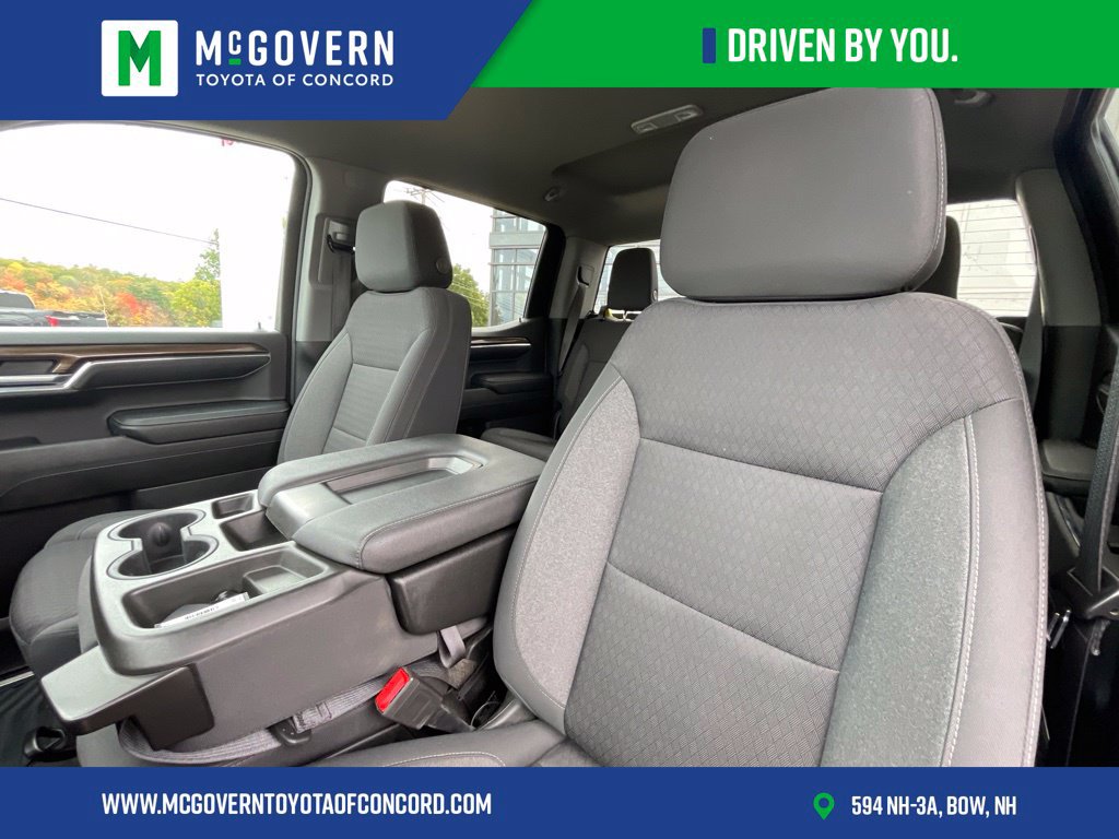 Used 2023 Chevrolet Silverado 1500 LT AWD/4WD image 11