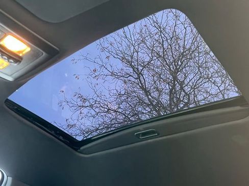 Used 2018 RAM 1500 Rebel w/ Luxury Group image 19