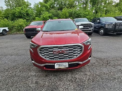Used 2018 GMC Terrain Denali w/ Advanced Safety Package AWD/4WD image 12