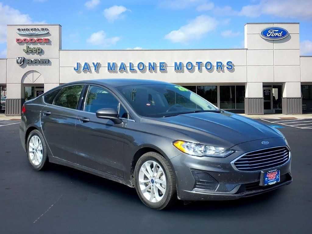 Certified 2020 Ford Fusion SE FWD image 10