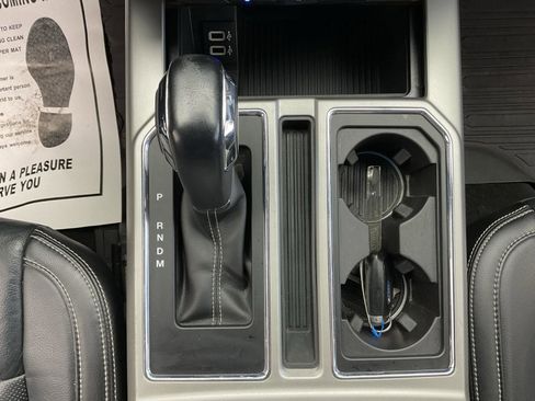 Used 2019 Ford F150 Lariat w/ Trailer Tow Package image 23