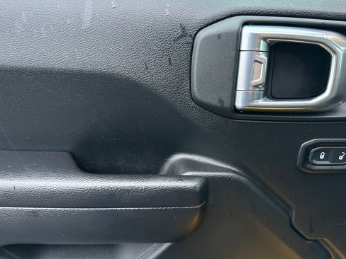 Used 2021 Jeep Wrangler Unlimited Sport image 10