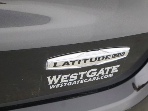 Used 2022 Jeep Compass Latitude image 47